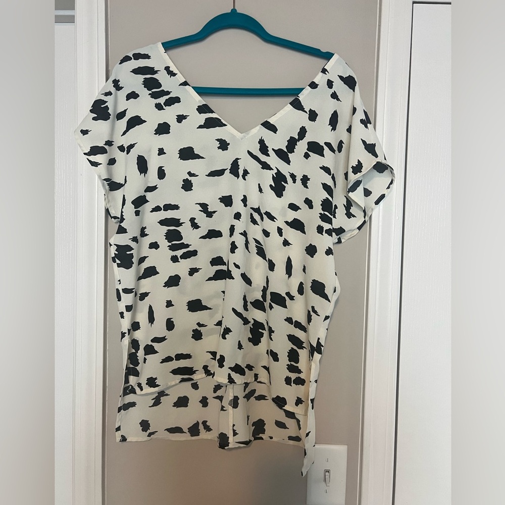 Boutique pattern top
